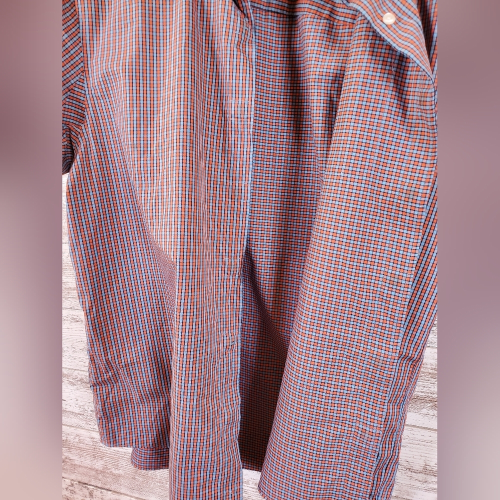Duluth Trading Co. MagnaReady Wrinklefighter Short Sleeve Shirt Magnetic Buttons - Picture 4 of 9